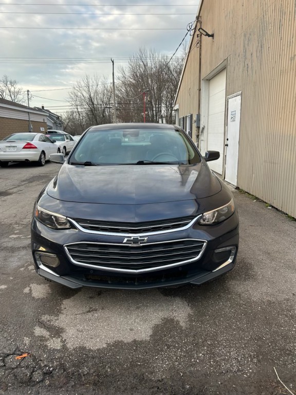 2018 Chevrolet Malibu Image 3