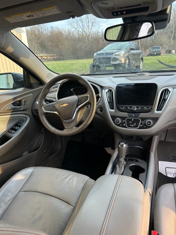 2018 Chevrolet Malibu Image 30