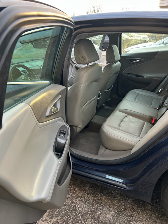 2018 Chevrolet Malibu Image 33