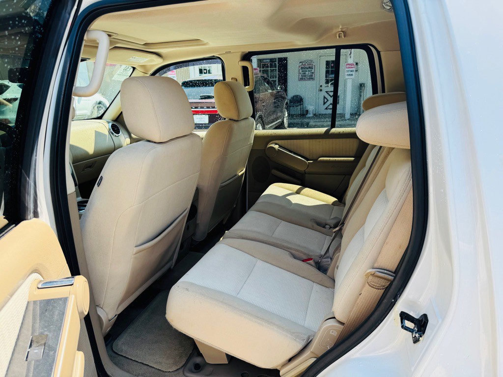 2008 Ford Explorer Image 11