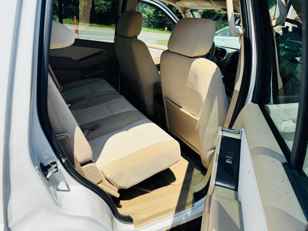 2008 Ford Explorer Image 13