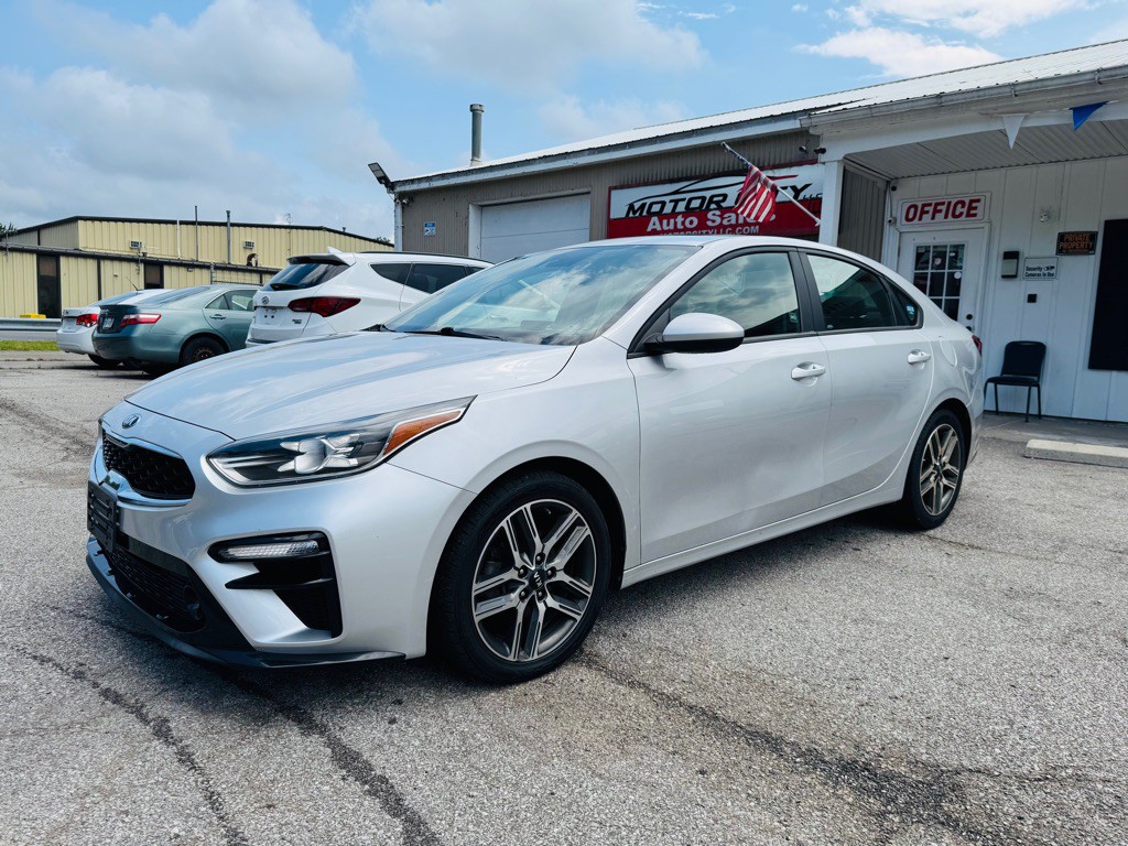 2019 Kia Forte Image 2