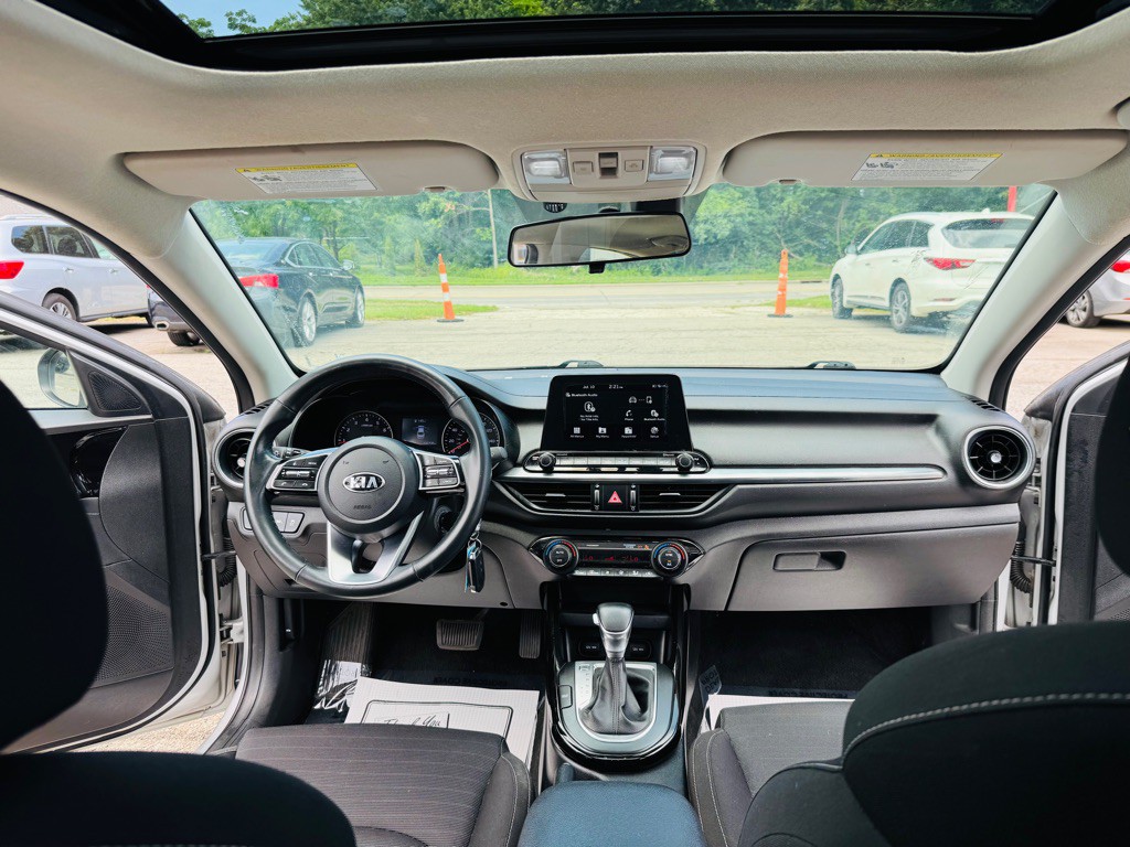 2019 Kia Forte Image 16