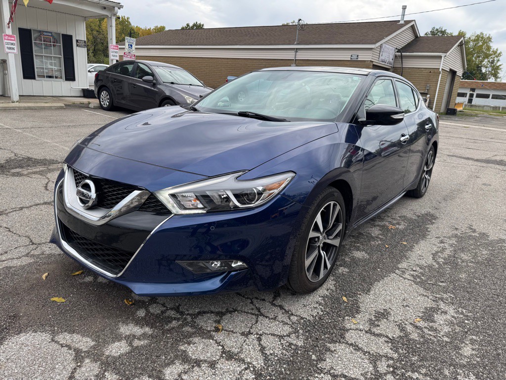 2016 Nissan Maxima Image 2