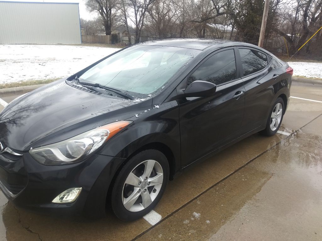 2011 Hyundai Sonata Image 3