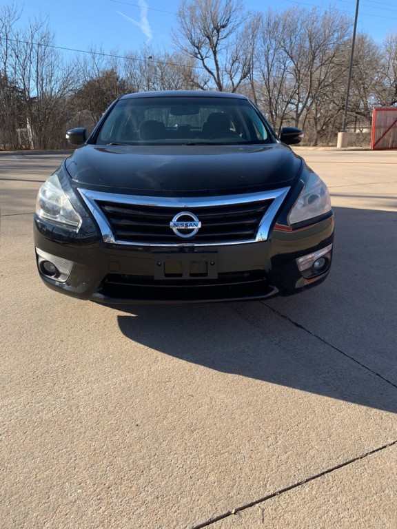2014 Nissan Altima Image 1