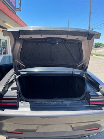 2016 Dodge Challenger Image 5