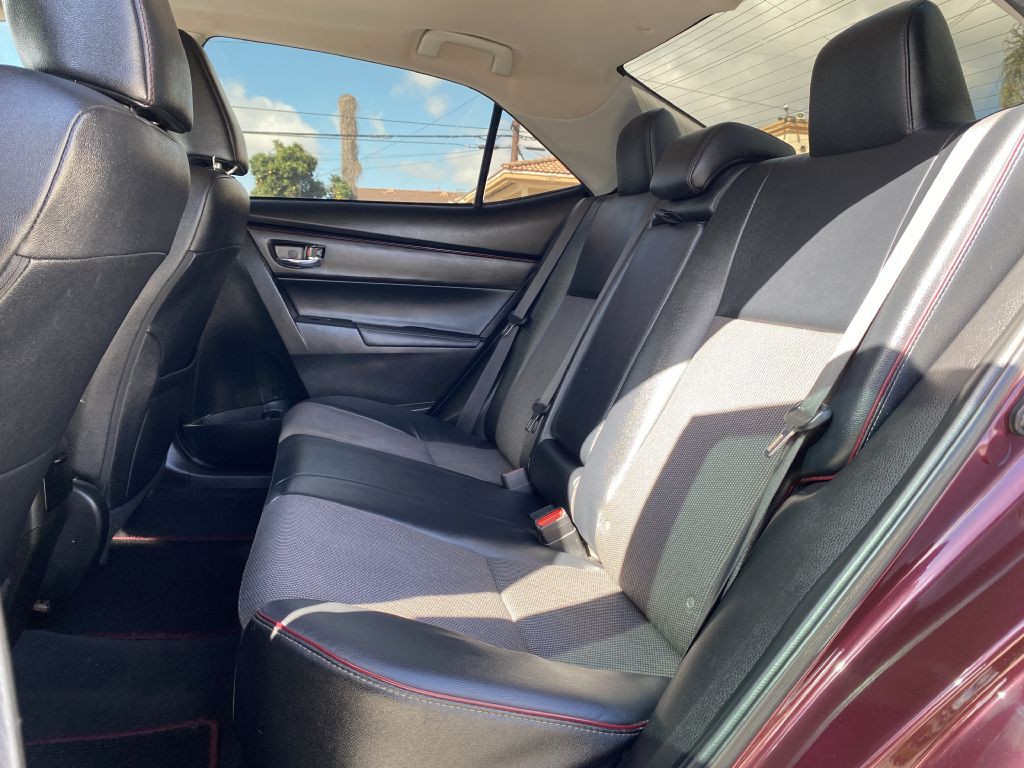 2017 Toyota Corolla Image 13