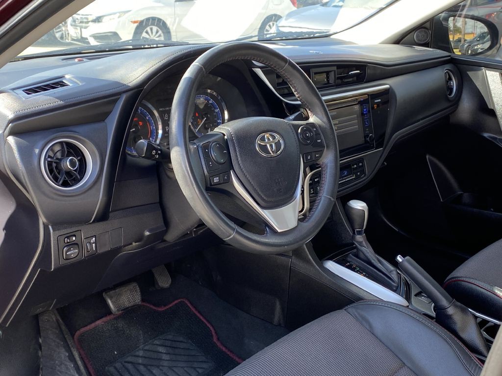 2017 Toyota Corolla Image 14
