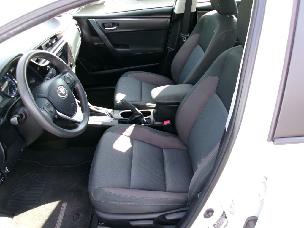 2018 Toyota Corolla Image 11