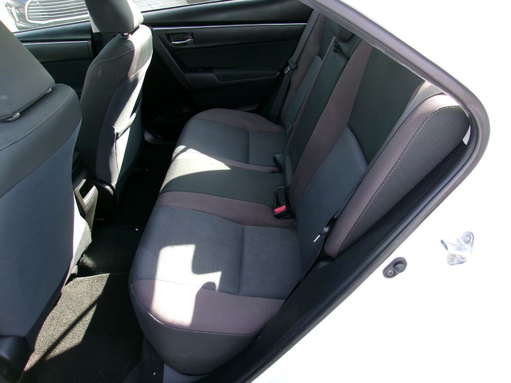 2018 Toyota Corolla Image 13