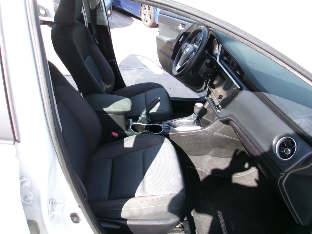 2018 Toyota Corolla Image 14