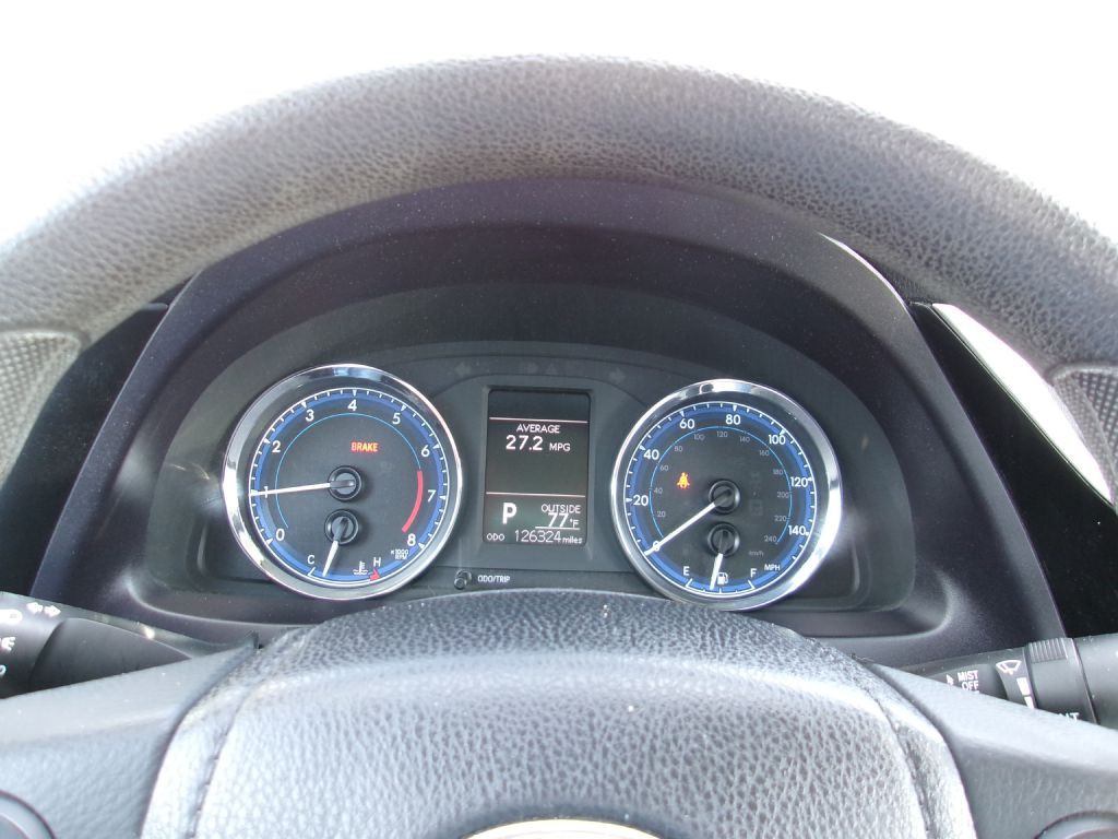 2018 Toyota Corolla Image 18