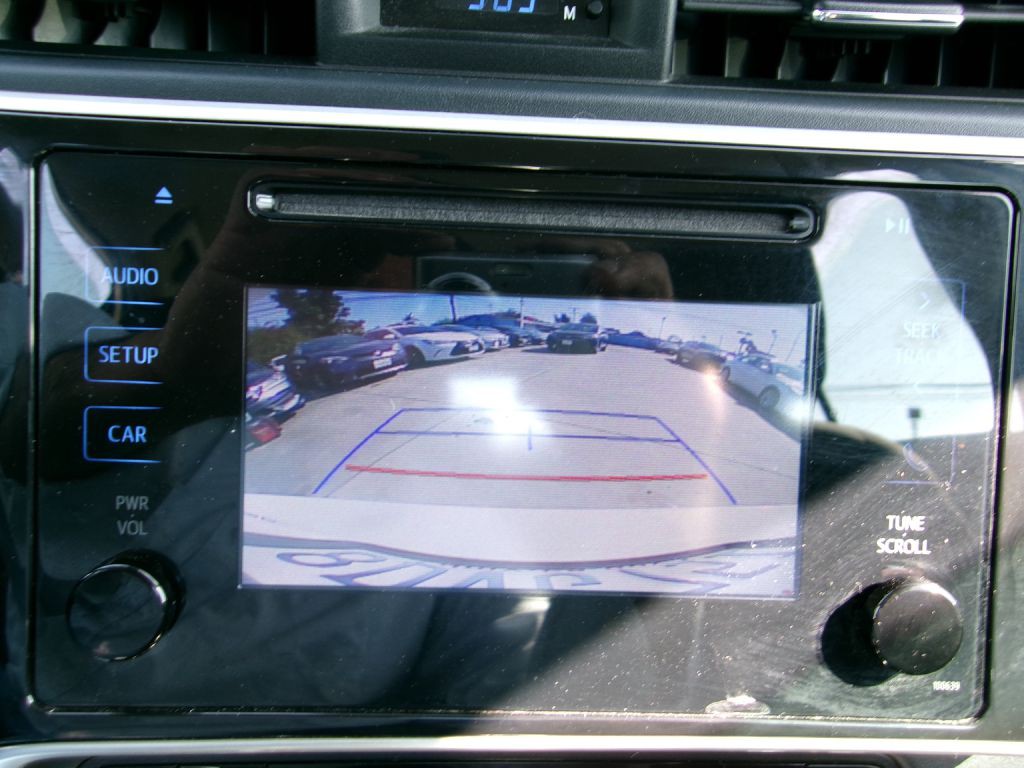 2018 Toyota Corolla Image 20