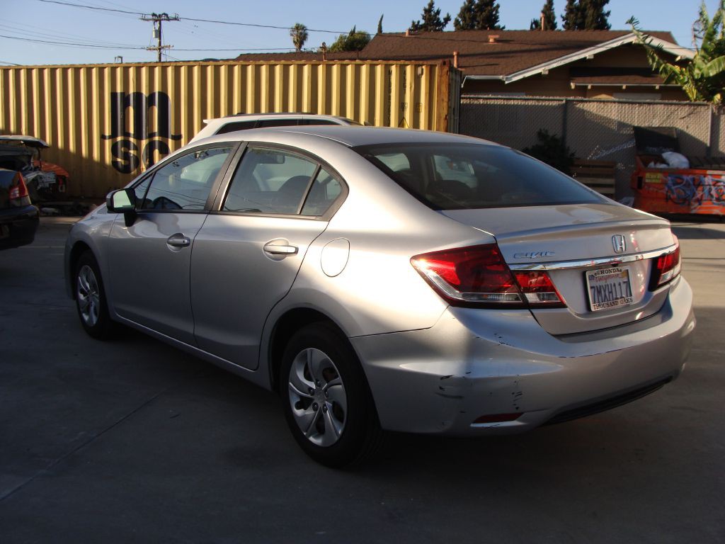 2015 Honda Civic Image 8