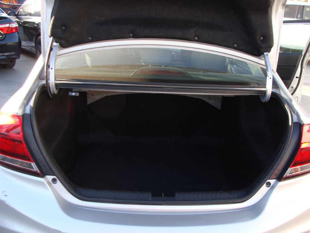 2015 Honda Civic Image 19