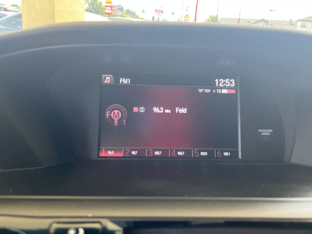 2017 Honda Accord Image 24