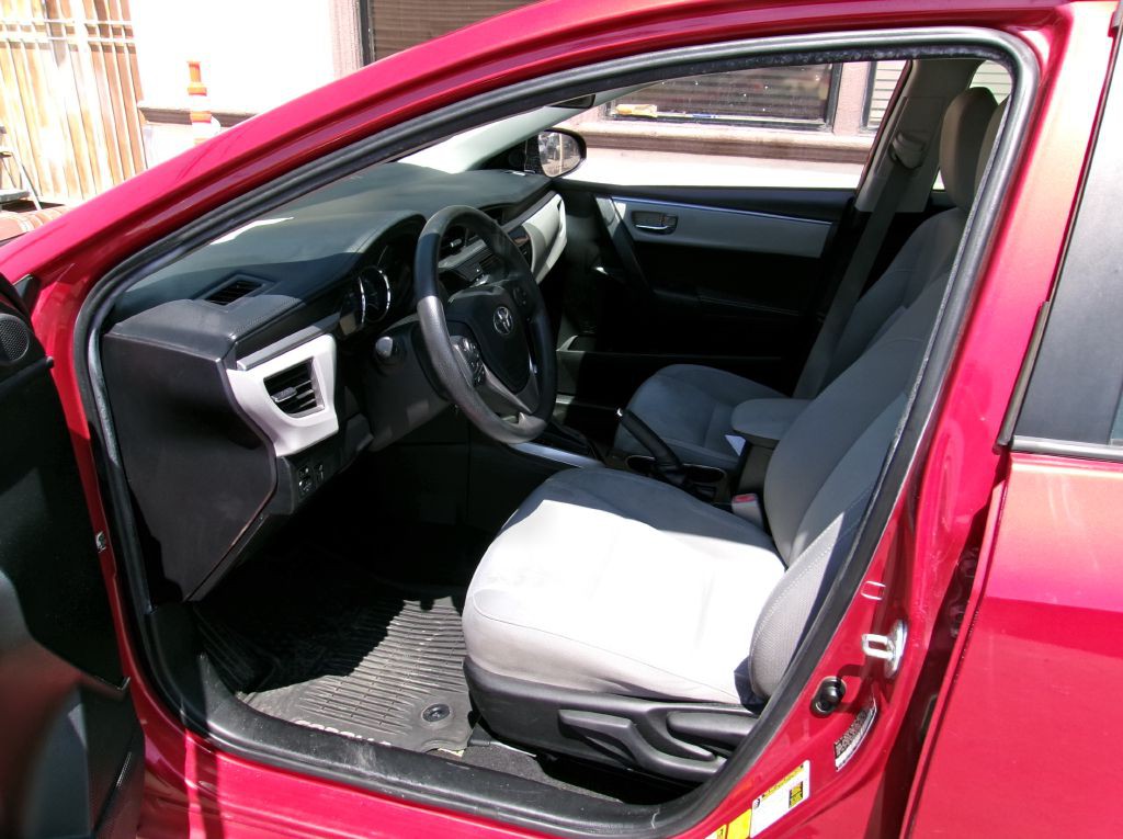 2016 Toyota Corolla Image 12