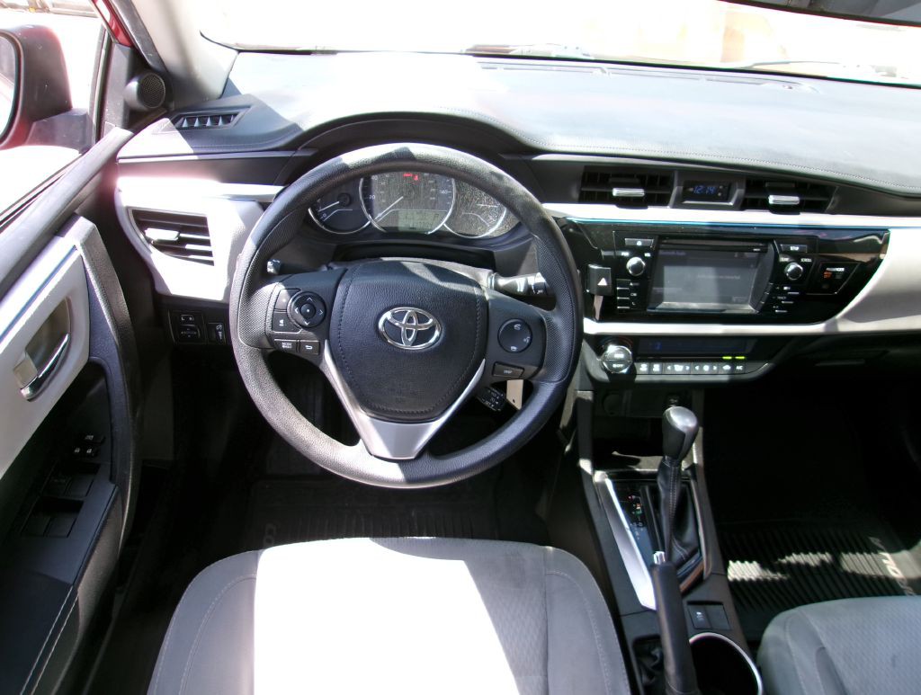 2016 Toyota Corolla Image 20