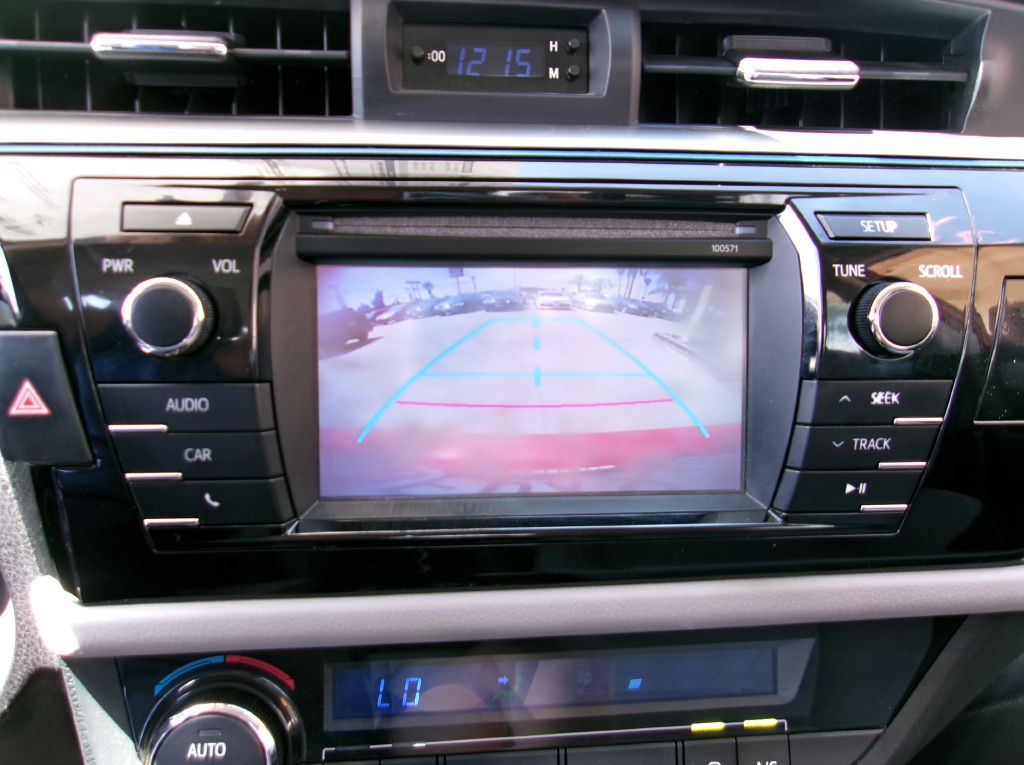 2016 Toyota Corolla Image 22