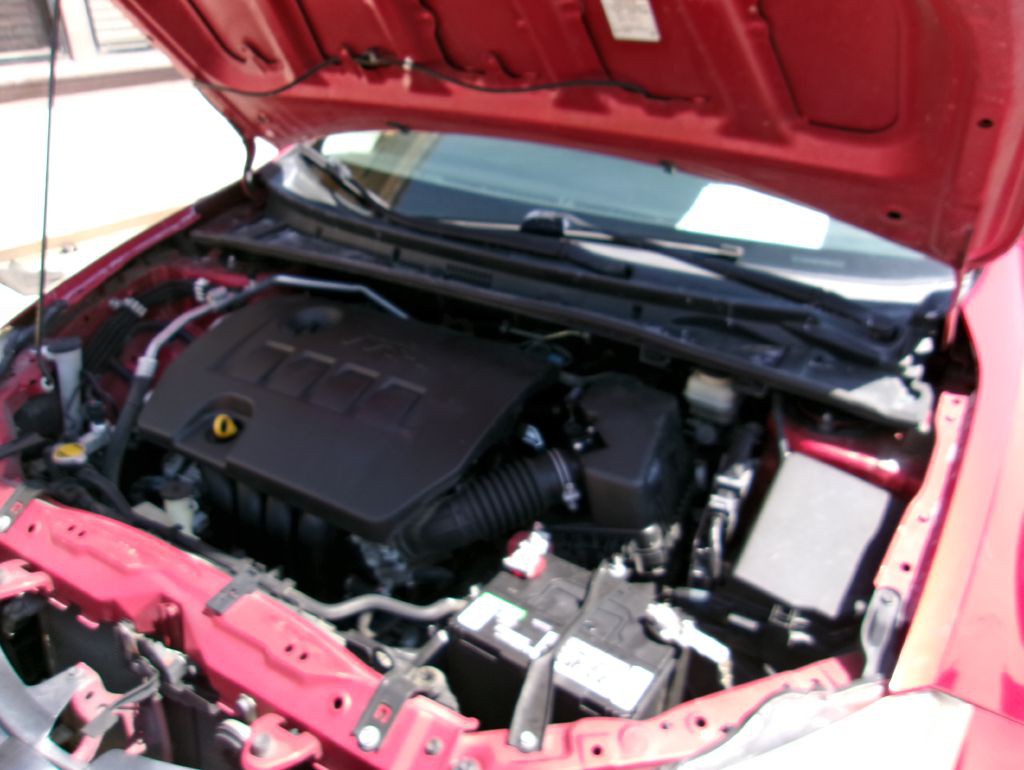 2016 Toyota Corolla Image 29