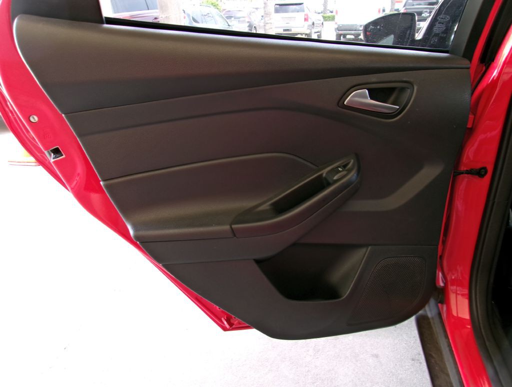 2013 Ford Focus Image 19
