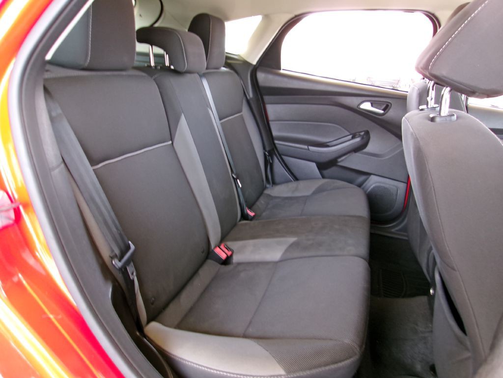 2013 Ford Focus Image 23