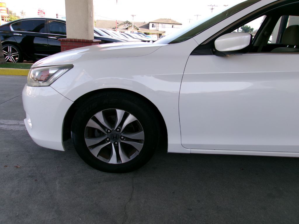 2013 Honda Accord Image 6