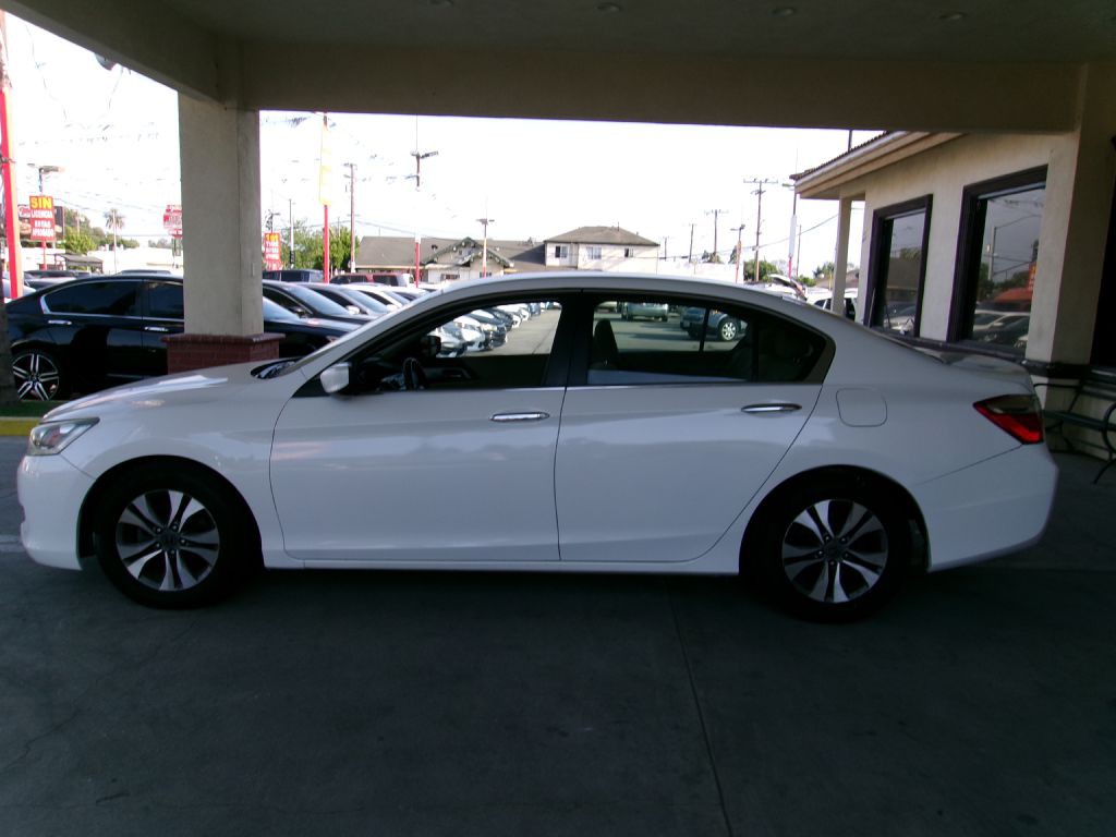 2013 Honda Accord Image 8