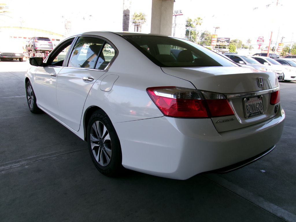 2013 Honda Accord Image 9