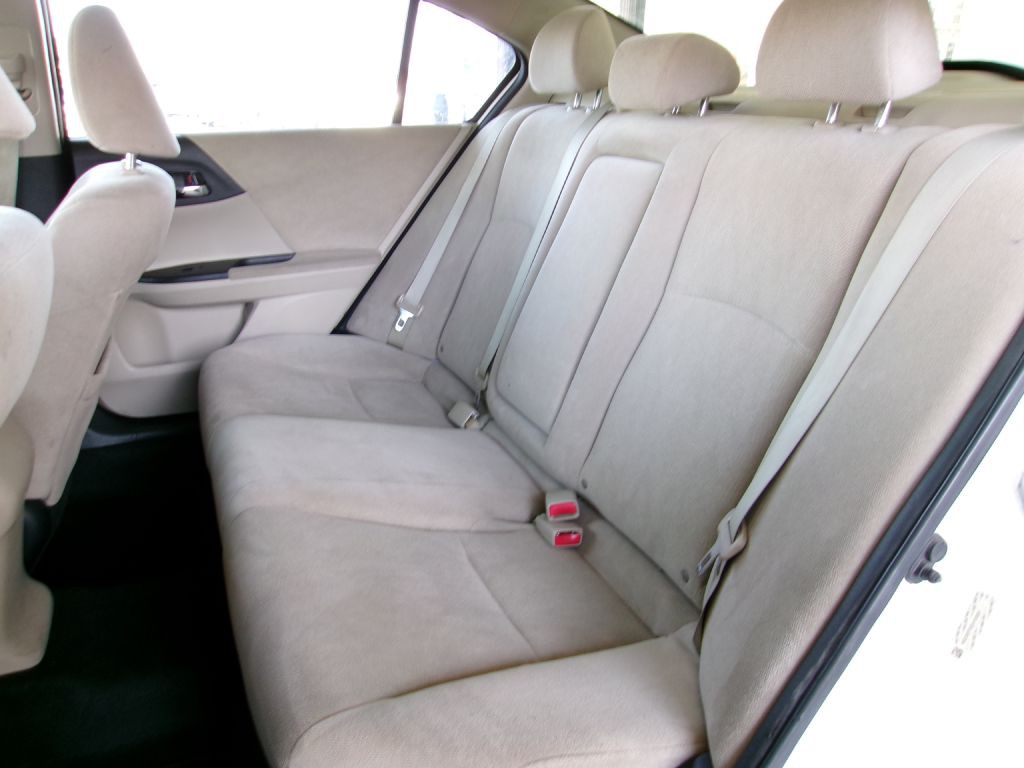 2013 Honda Accord Image 19