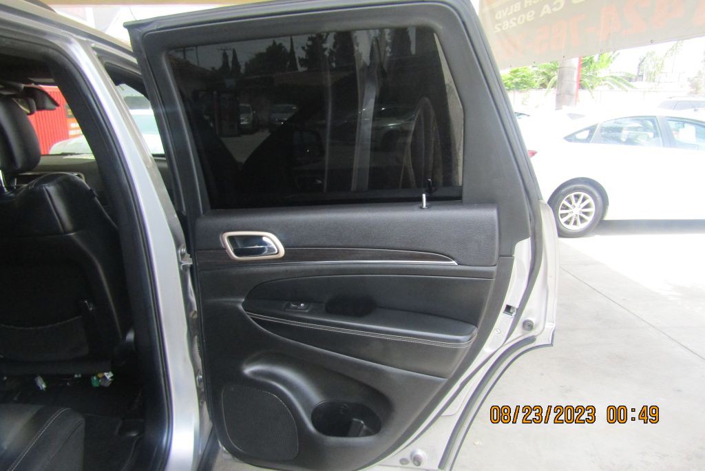 2014 Jeep Grand Cherokee Image 16