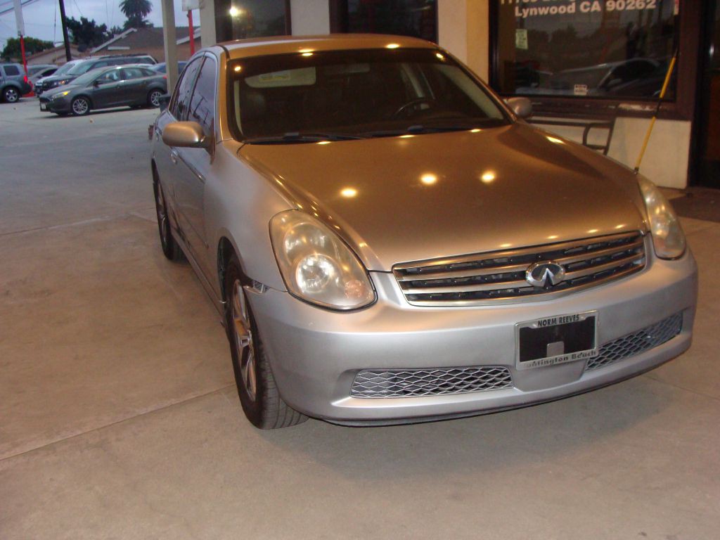 2005 INFINITI G35 Image 3