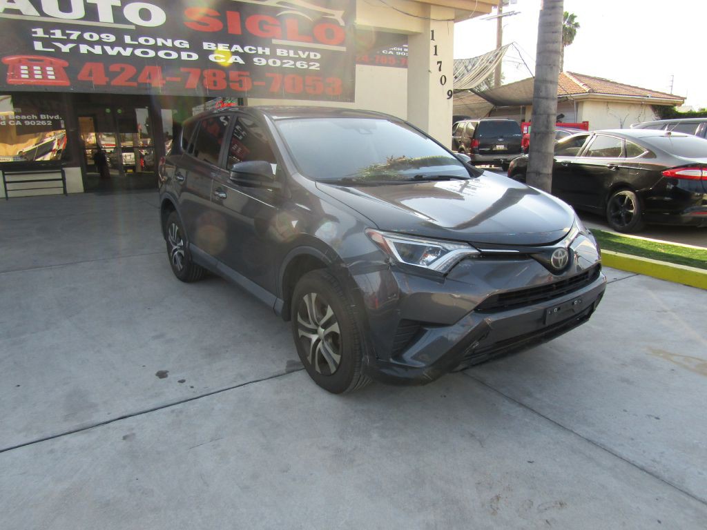 2018 Toyota Rav4 Image 2