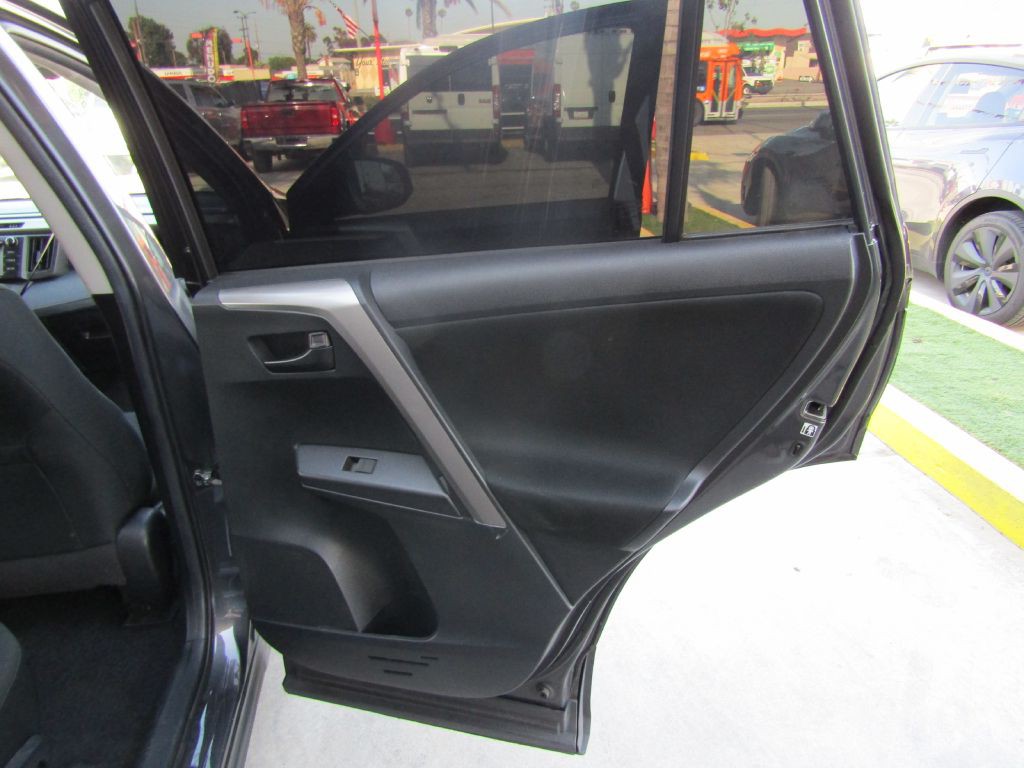 2018 Toyota Rav4 Image 15