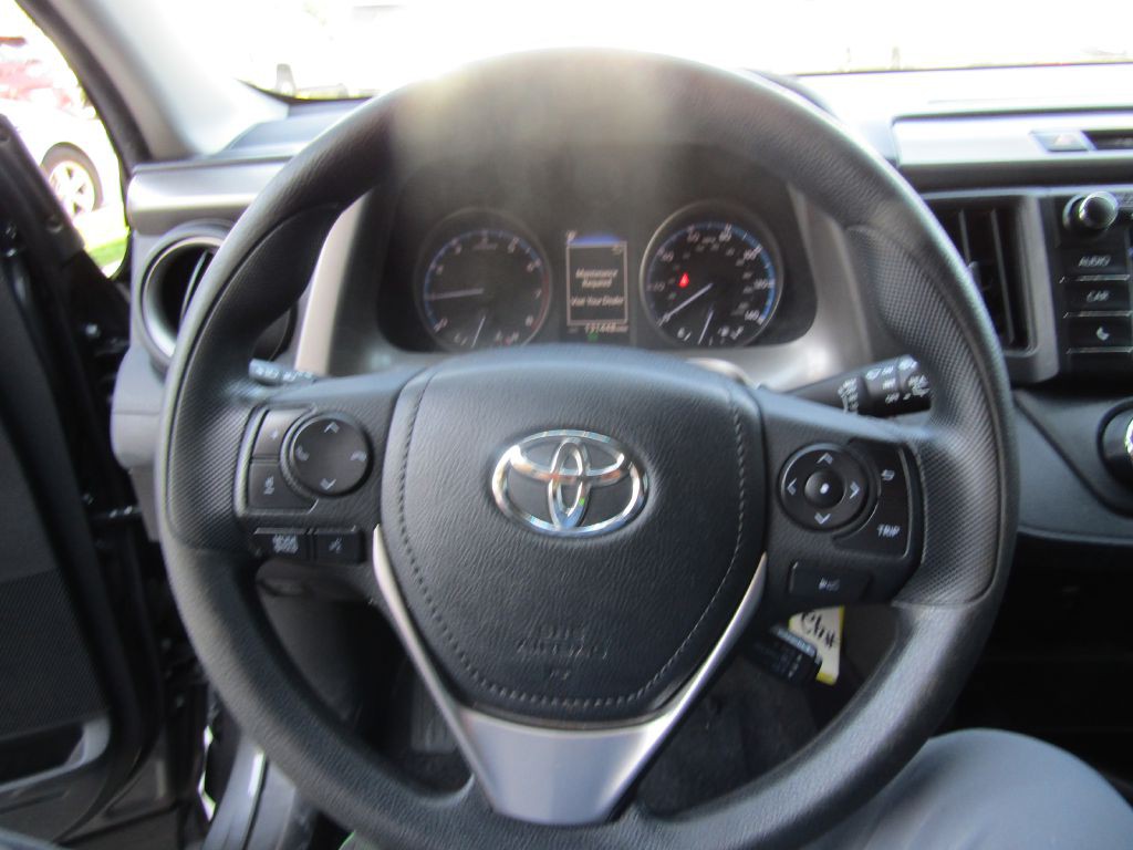 2018 Toyota Rav4 Image 18