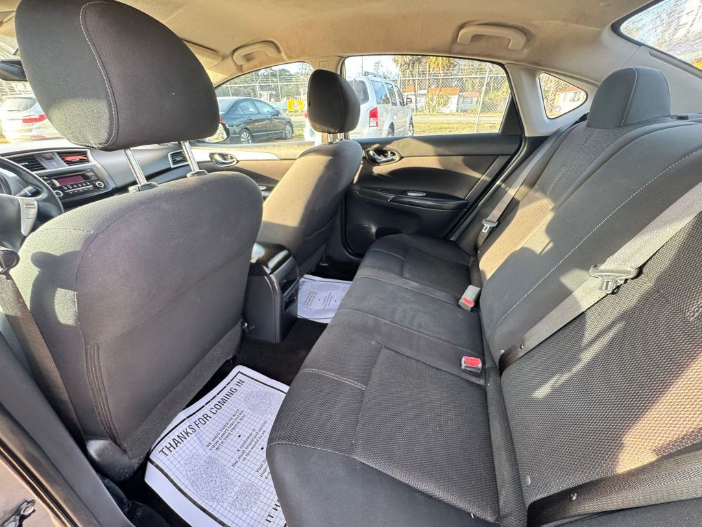 2017 Nissan Sentra Image 10