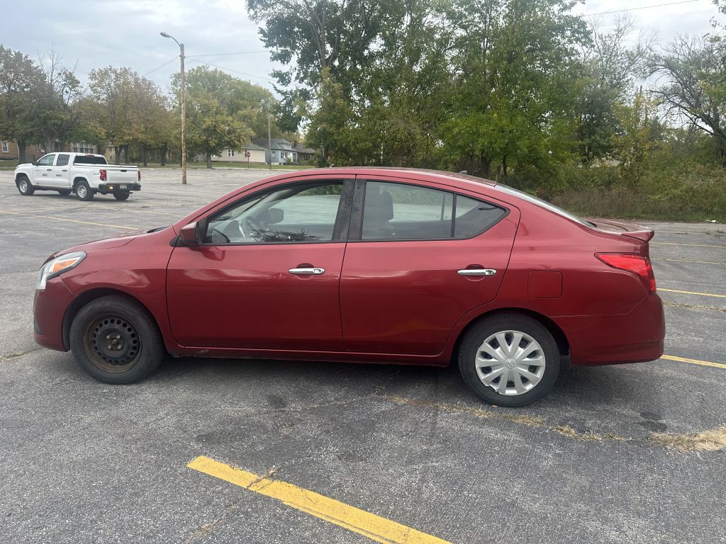 2017 Nissan Versa Image 7