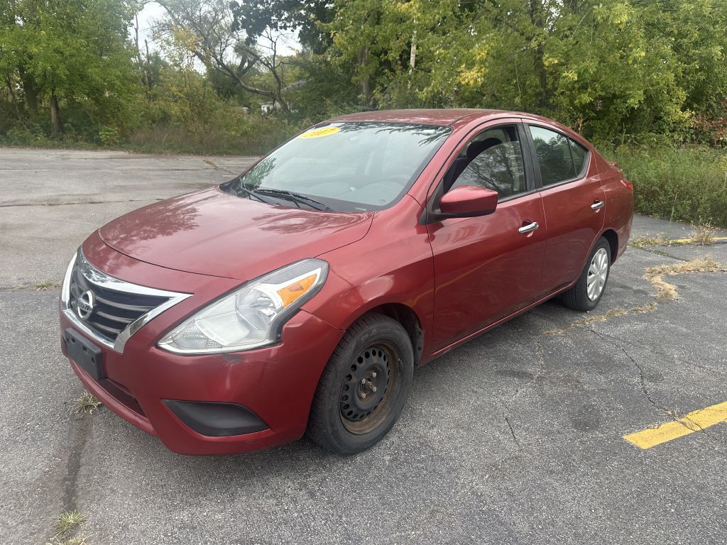 2017 Nissan Versa Image 8