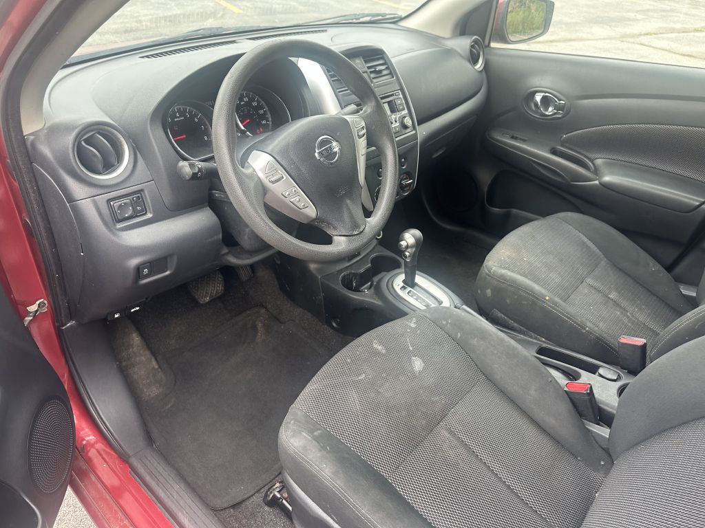 2017 Nissan Versa Image 10
