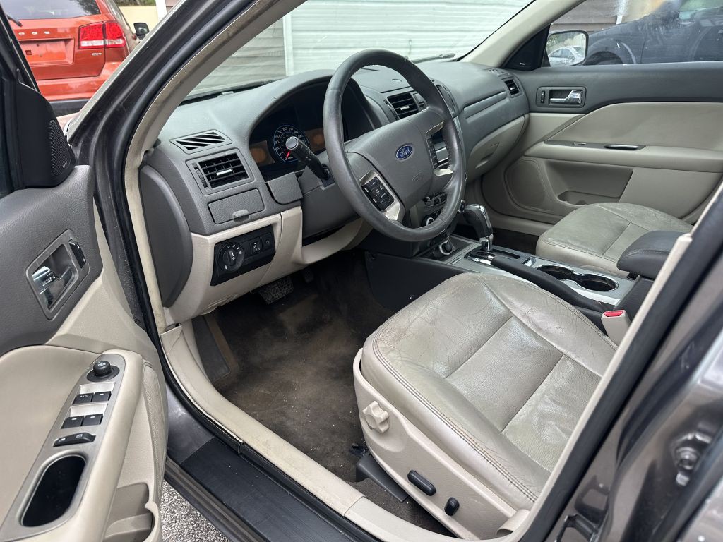 2010 Ford Fusion Image 8
