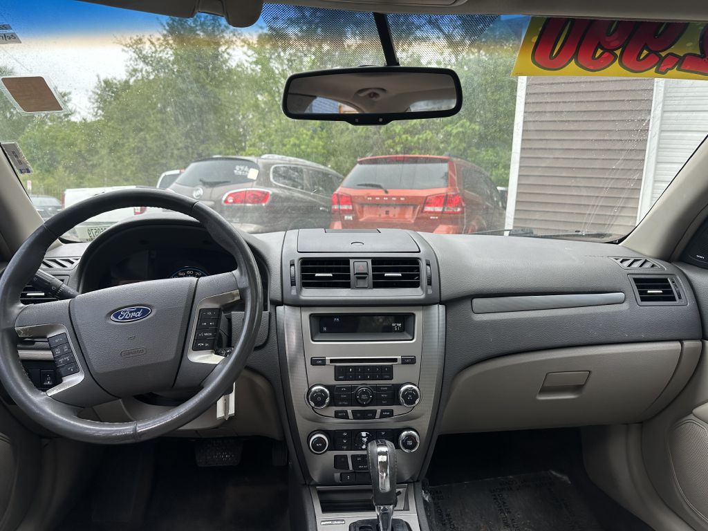 2010 Ford Fusion Image 11