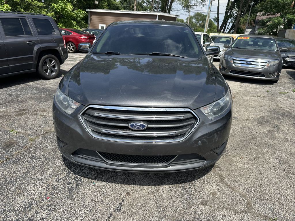 2016 Ford Taurus Image 8