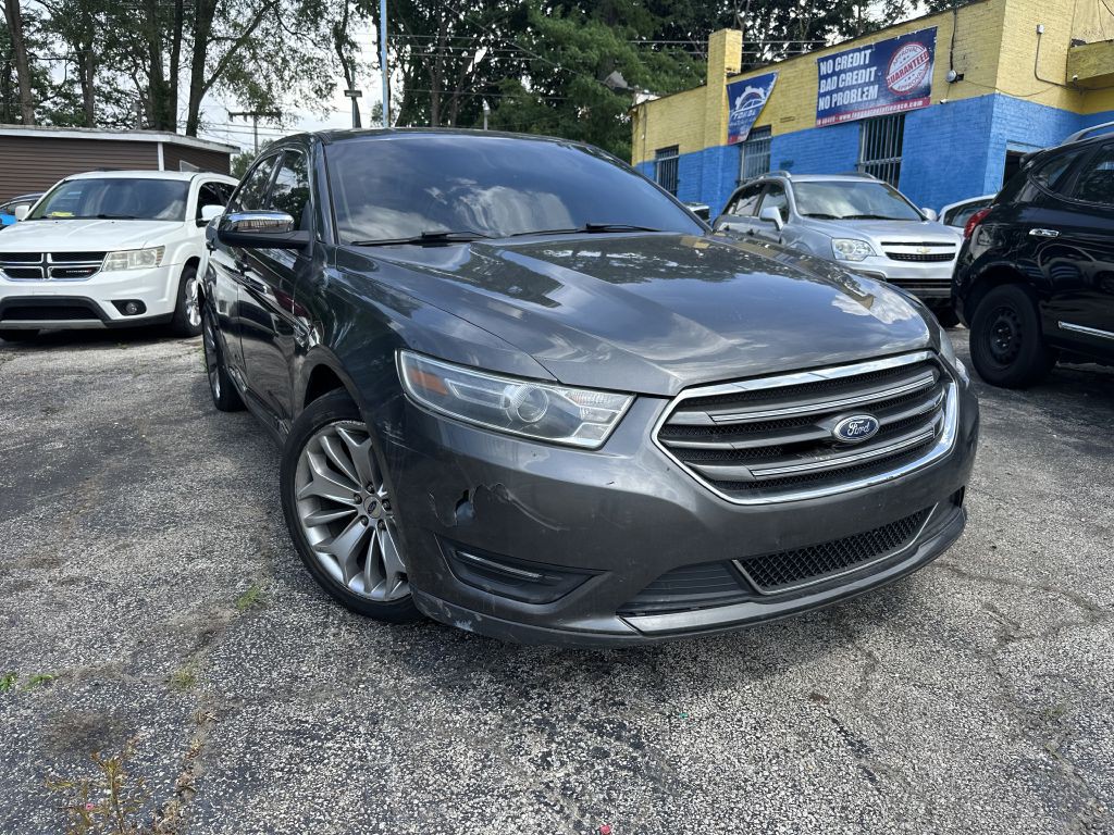 2016 Ford Taurus Image 2