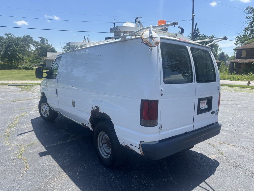 2011 Ford Econoline Image 6