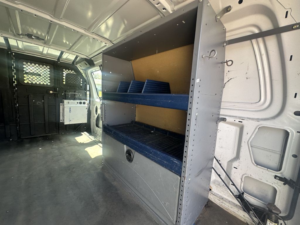 2011 Ford Econoline Image 14