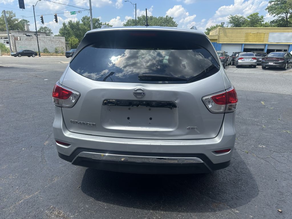 2016 Nissan Pathfinder Image 4