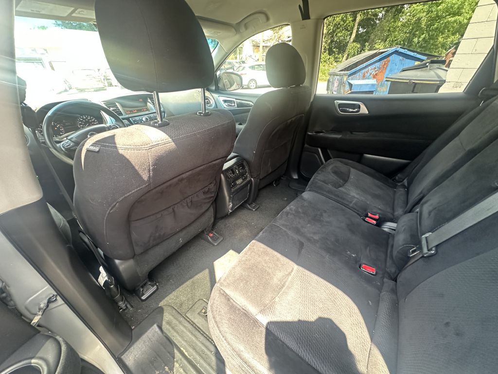 2016 Nissan Pathfinder Image 9