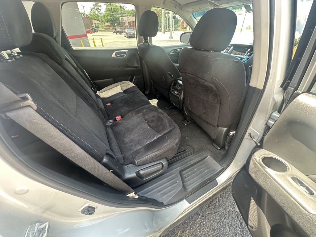 2016 Nissan Pathfinder Image 13