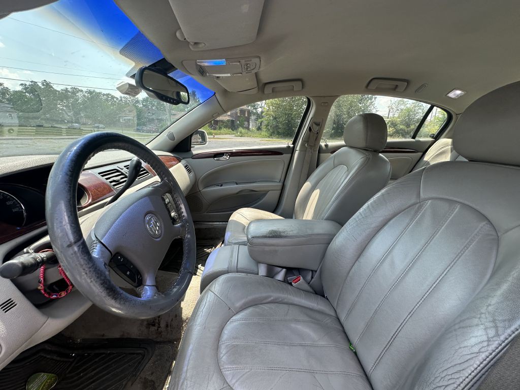 2007 Buick Lucerne Image 7